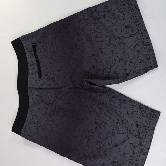 Hurley Board Shorts Men's Size 32 - Picture 6 of 16